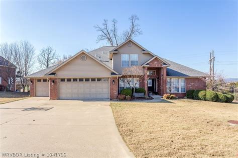 zillow van buren ar.